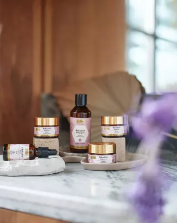 Holland & Barrett lanceert hoogwaardige skincare collectie: De Tuinen Premium